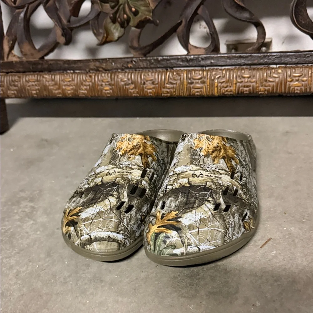 Realtree Camouflage Mules